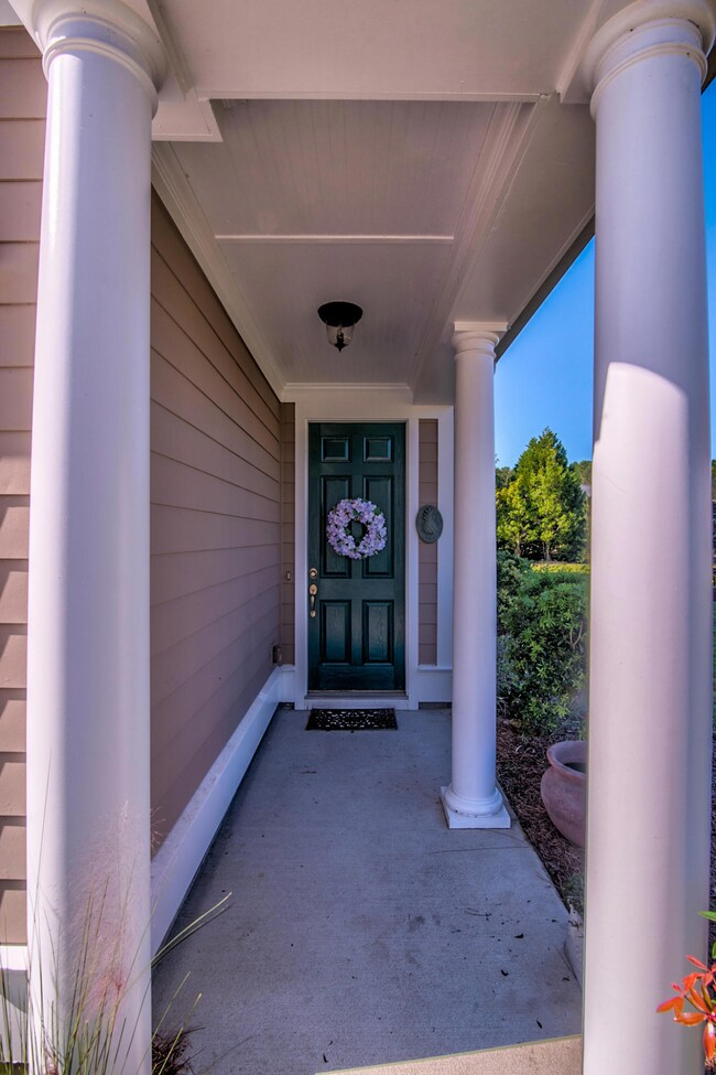 2537 Kings Gate-41