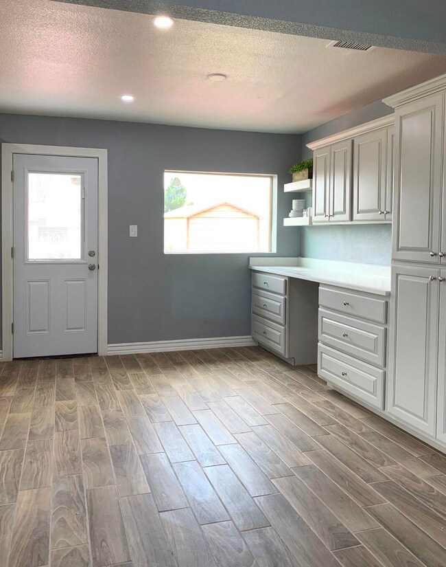 556 Carol St, El Paso, TX 79907 - photo 5