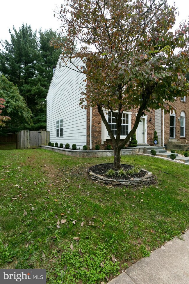 10233 Quiet Pond Terrace, Burke, VA 22015 - photo 3