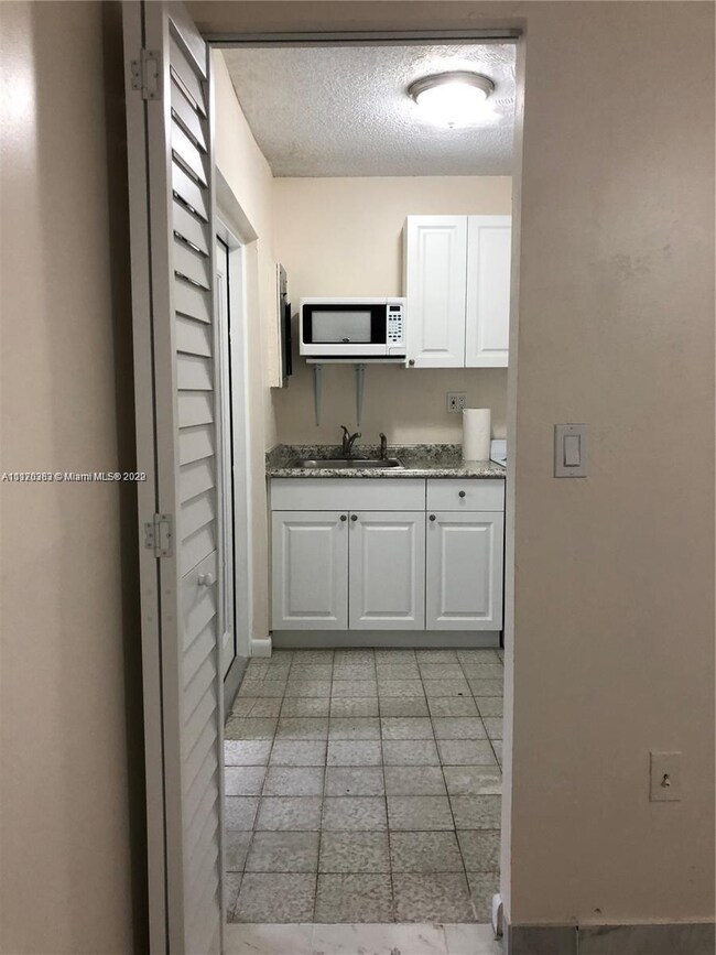 6530 W 2nd Ct unit 1, Hialeah, FL 33012 - photo 6