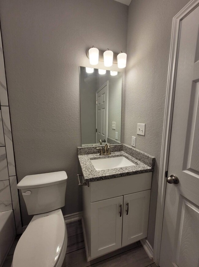 6922 De Priest St, Houston, TX 77091 - photo 7