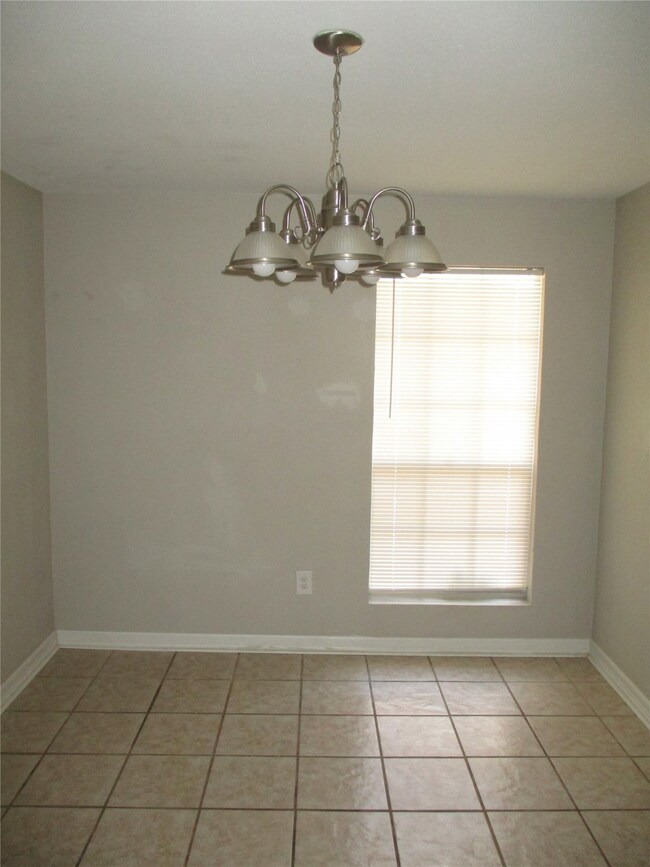 10135 Whitebrook Dr, Houston, TX 77038 - photo 5