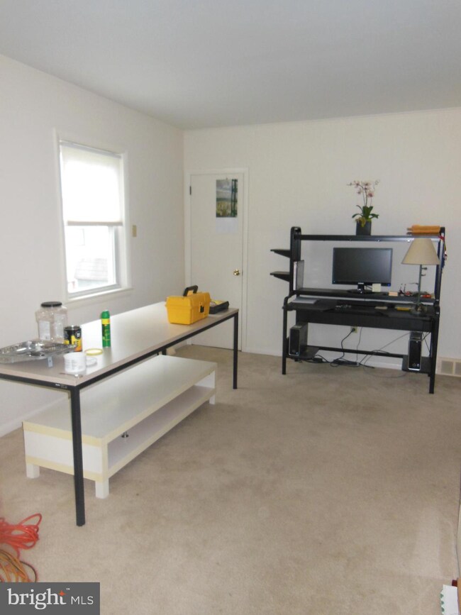 121 E Nicholson Rd, Audubon, NJ 08106 - photo 3