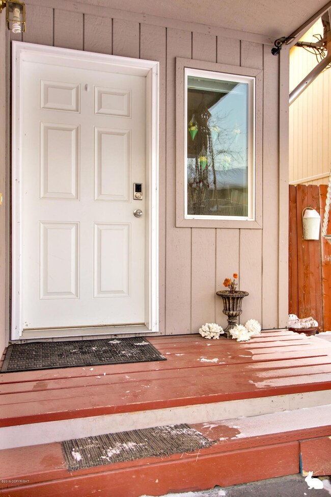 4_EntranceExterior[1]