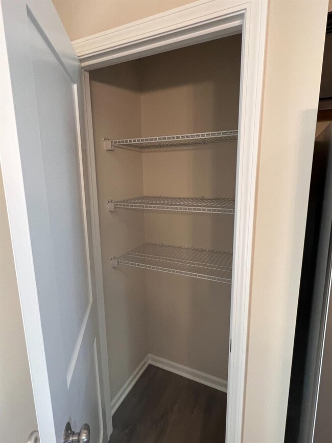 8649 Madison St, Merrillville, IN 46410 - photo 6