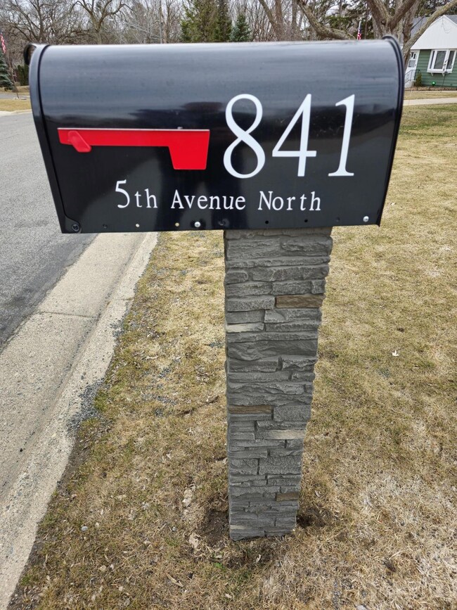 841 5th Ave N, Sauk Rapids, MN 56379 - photo 2