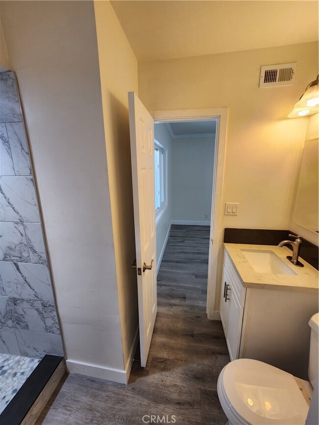 3800 E Poppy St, Long Beach, CA 90805 - photo 5