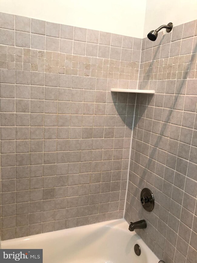 13611 Sir Thomas Way, Silver Spring, MD 20904 - photo 5