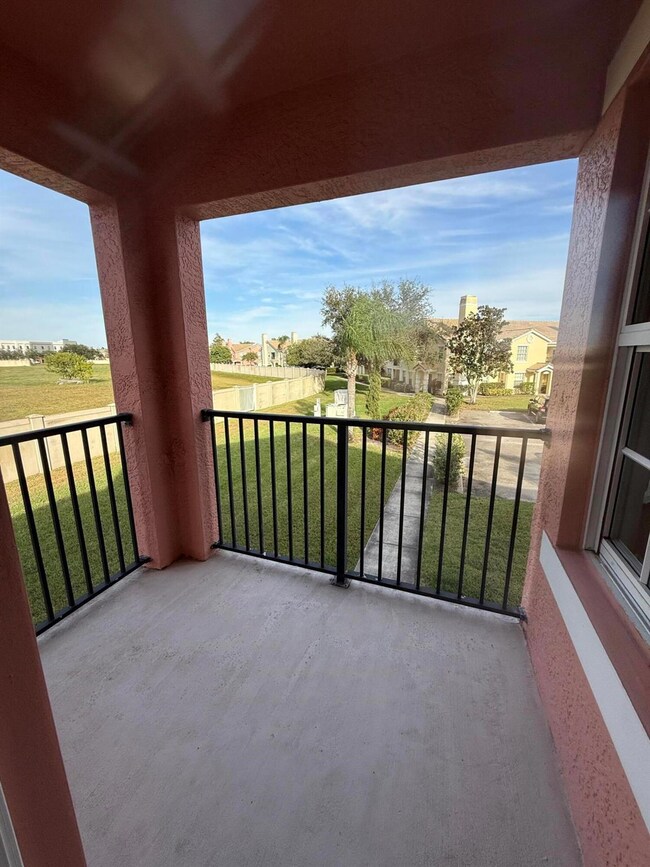 156 SW Peacock Blvd unit 29-202, Port Saint Lucie, FL 34986 - photo 3