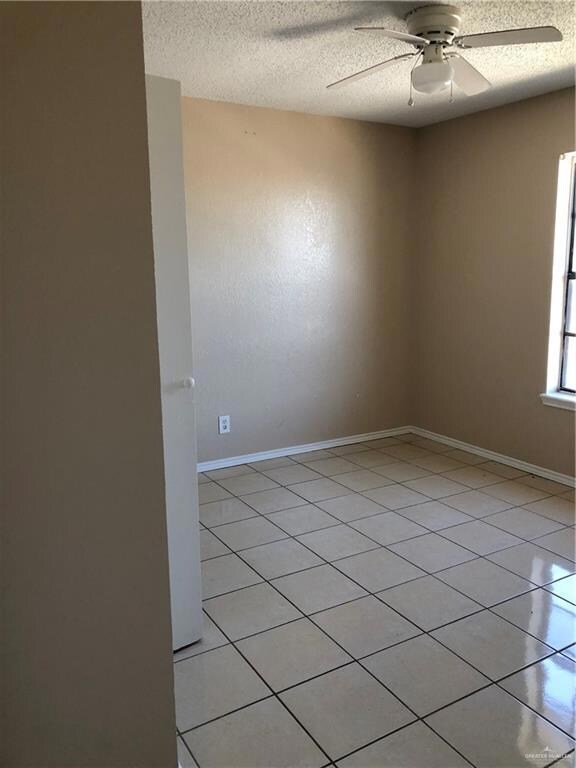 1000 W Caffery Ave unit A7, Pharr, TX 78577 - photo 2