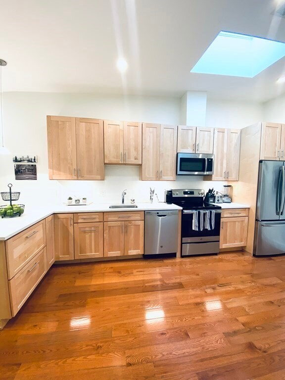 1776 Beacon St unit 2, Brookline, MA 02445 - photo 6