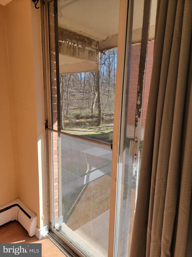 100 E Glenolden Ave unit F7, Glenolden, PA 19036 - photo 6