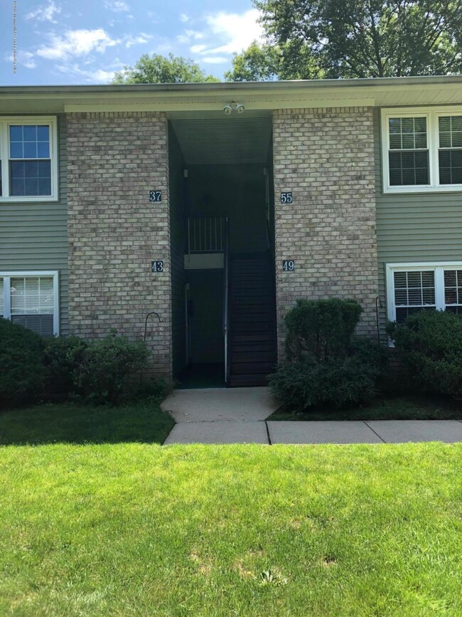 55 Snowberry Ct unit 292, Red Bank, NJ 07701 - photo 3