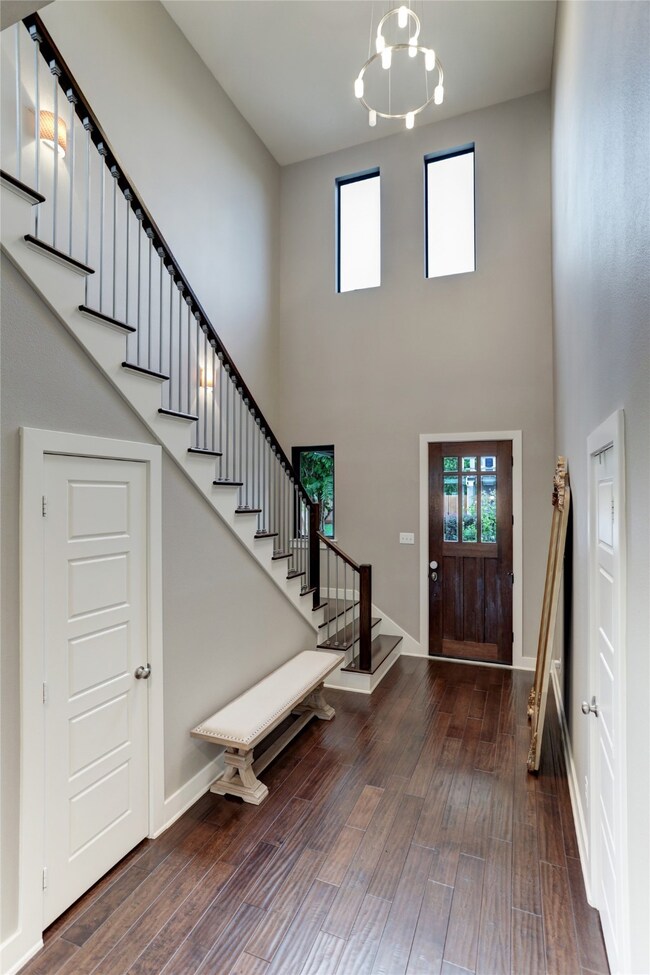 6073 Yale St, Houston, TX 77076 - photo 4