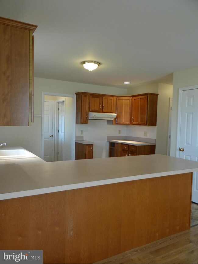 323 Ronald Dr, Greencastle, PA 17225 - photo 4