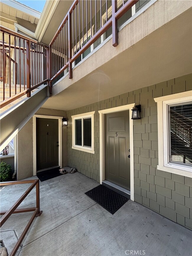 657 Scott Place unit 10, Glendora, CA 91740 - photo 2