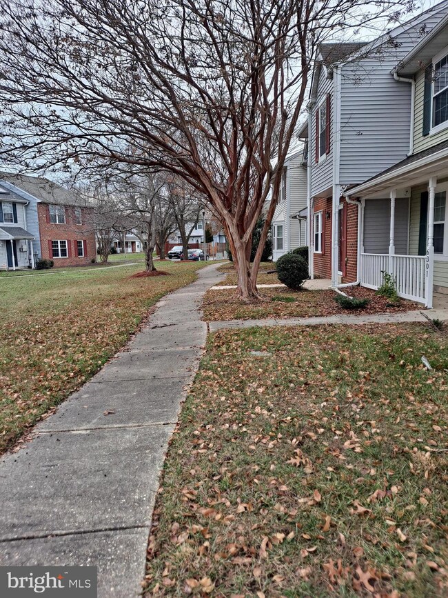 6301 Whistlers Place, Waldorf, MD 20603 - photo 5