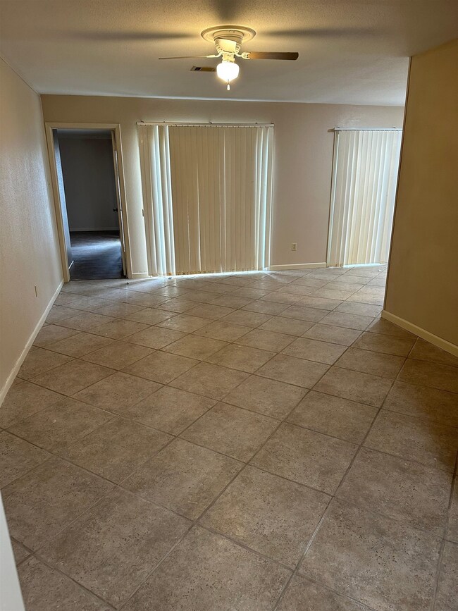 5830 Meadow Way, Beaumont, TX 77707 - photo 5