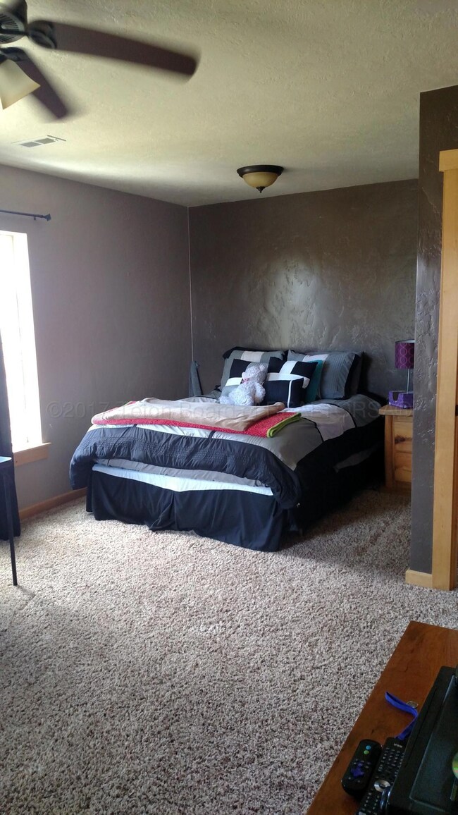 Par Master Bedroom