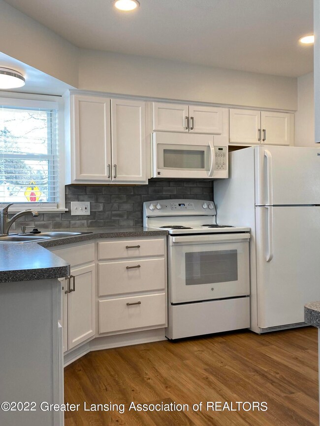 Kitchen 3