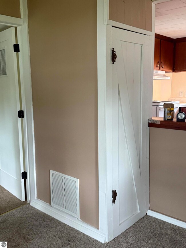 4465 Filter Rd, Harrison, MI 48625 - photo 5