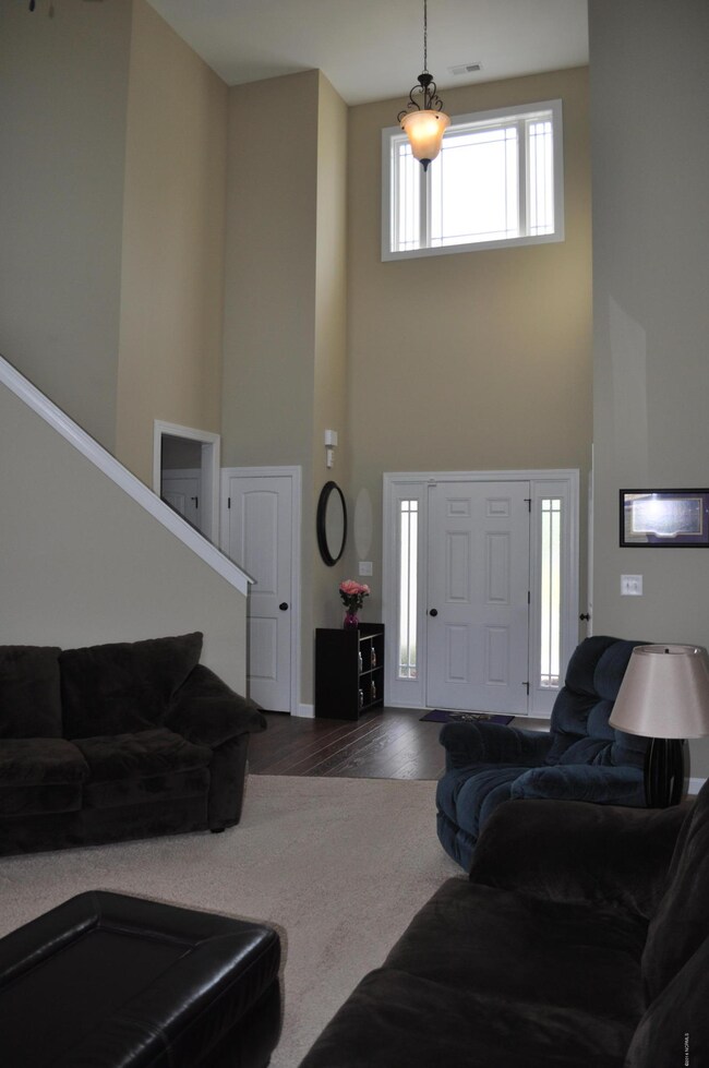 2 story foyer