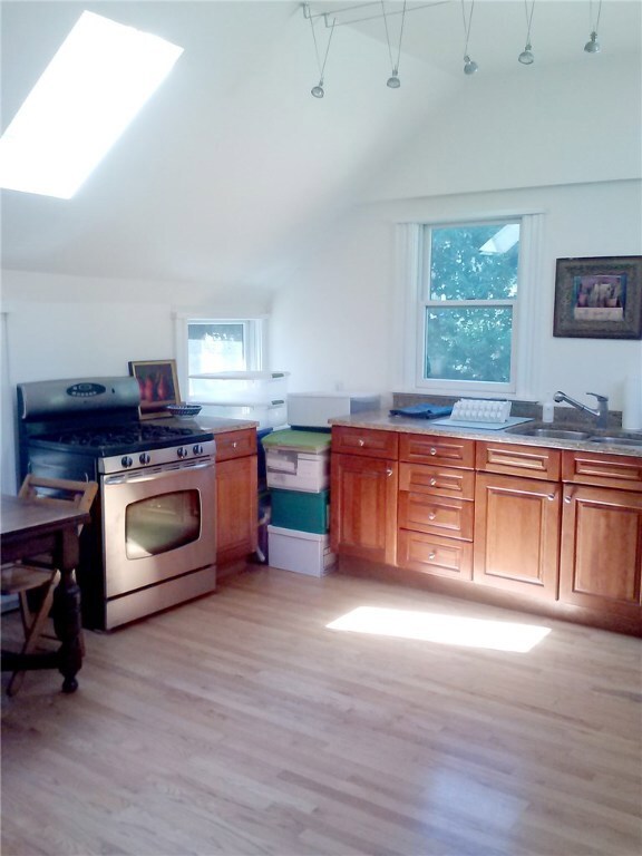 2ND FLOOR KITCHEN
