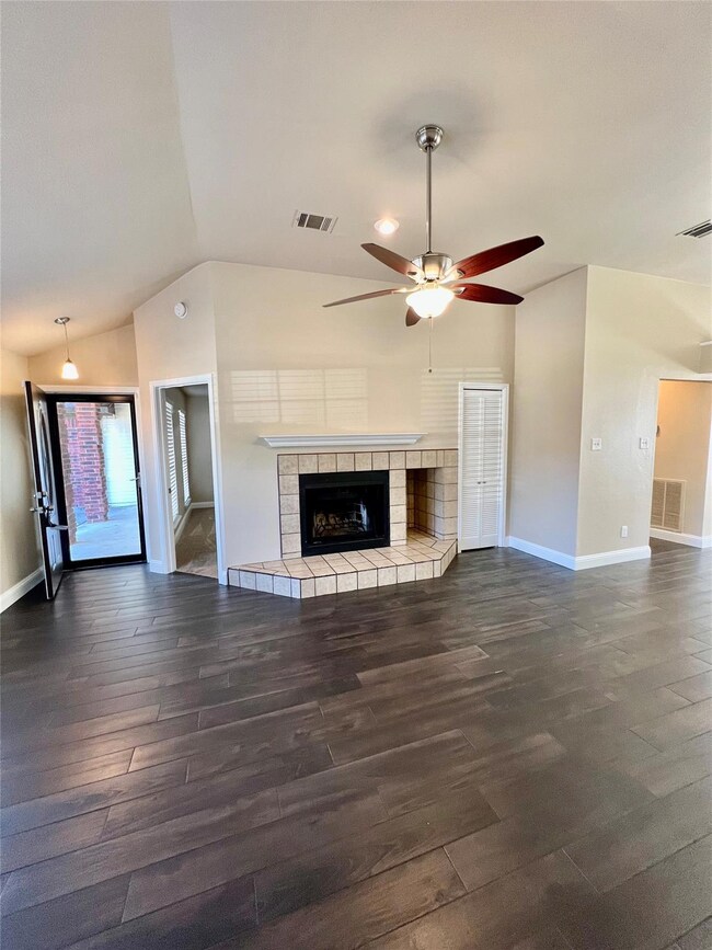 2432 Dalewood Ln, Bedford, TX 76022 - photo 6