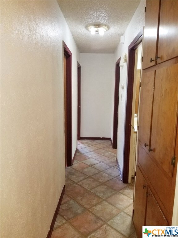 1906 Dennis St, Copperas Cove, TX 76522 - photo 4