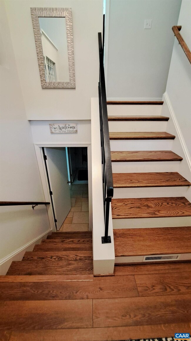 105 Lide Place, Charlottesville, VA 22902 - photo 3