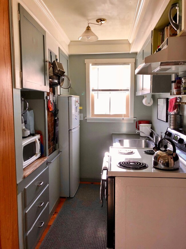 163 Bradford St unit 2, Provincetown, MA 02657 - photo 7