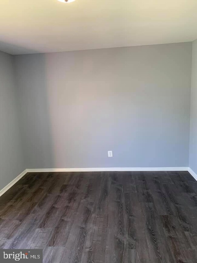 6145 Leesburg Pike unit 304, Falls Church, VA 22041 - photo 2