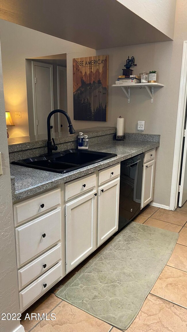 Kitchen 1
