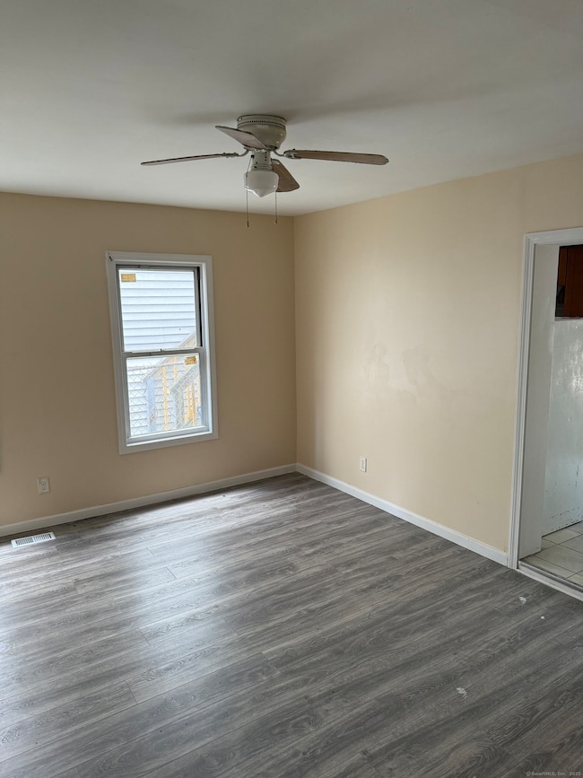 49 Sedgewick St unit 53, Bridgeport, CT 06606 - photo 2