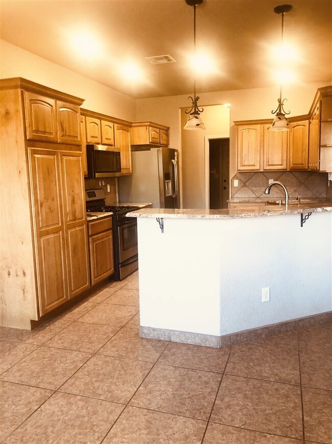 922 Hermoso El Sol, Alamogordo, NM 88310 - photo 5
