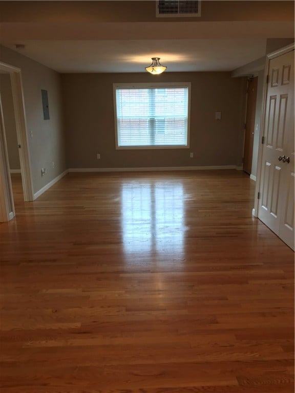 118 Broad St unit 2R, Cumberland, RI 02864 - photo 3
