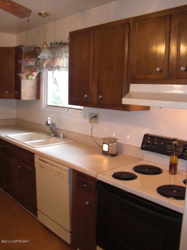 Kitchen 001