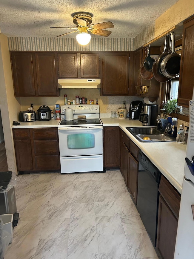 506 W Stanton Ave, Fergus Falls, MN 56537 - photo 3