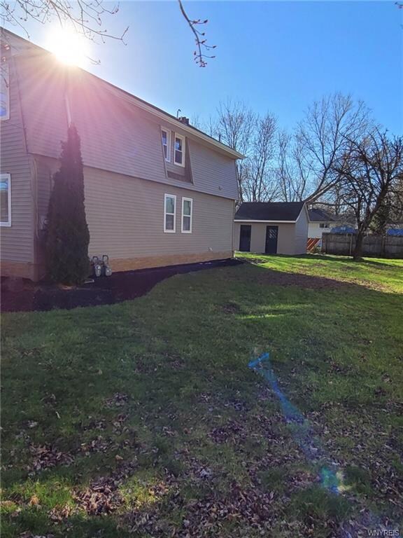 137 10th Ave, North Tonawanda, NY 14120 - photo 4