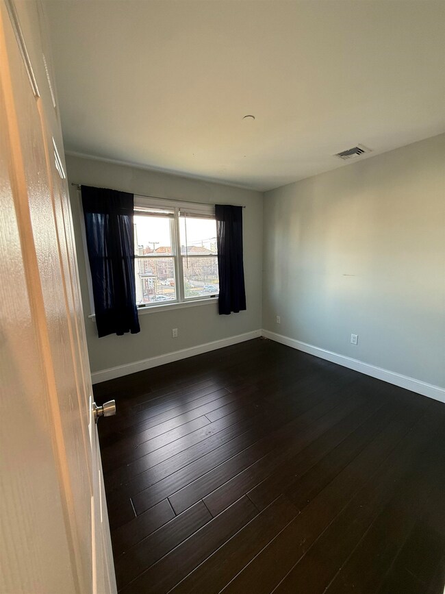 9 E 50th St unit 2, Bayonne, NJ 07002 - photo 7