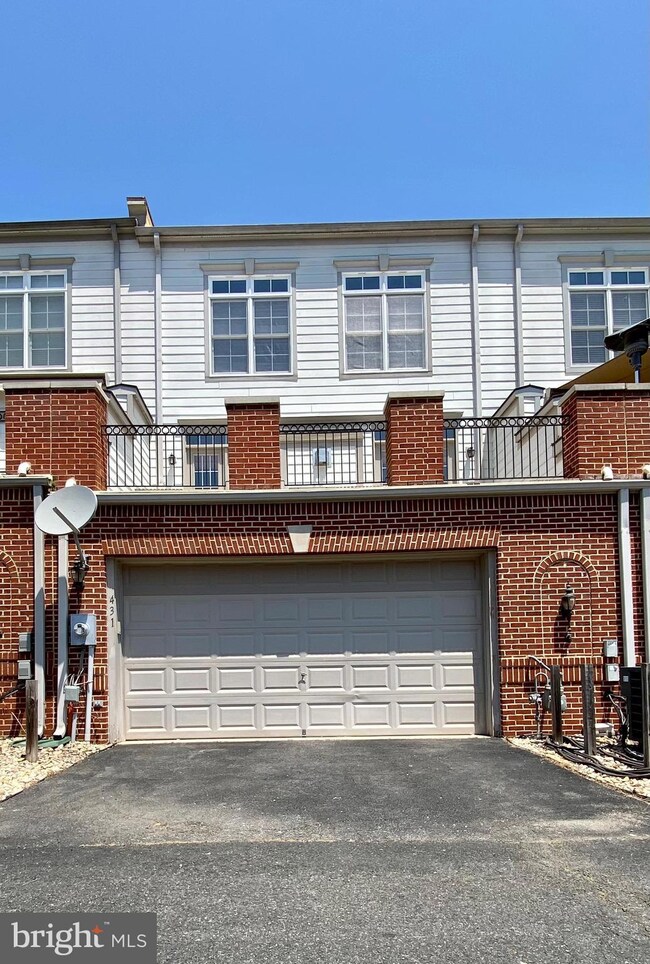 431 Belmont Bay Dr, Woodbridge, VA 22191 - photo 4