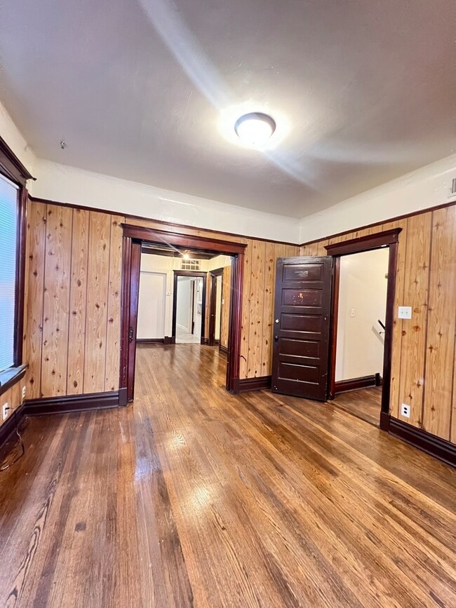 6230 S Langley Ave, Chicago, IL 60637 - photo 4