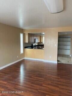 Condo vacant living dining