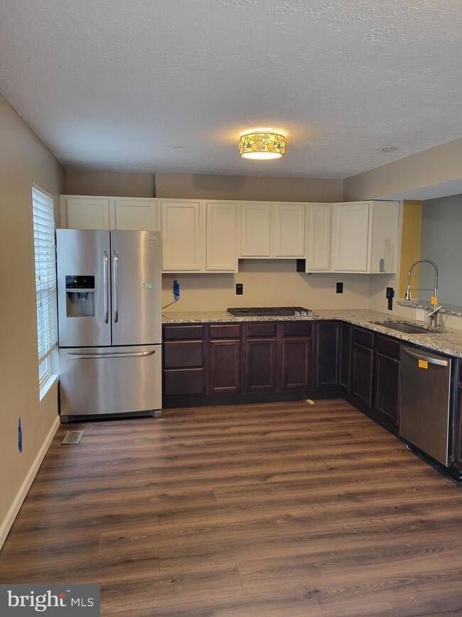 411 Macintosh Cir, Joppa, MD 21085 - photo 5