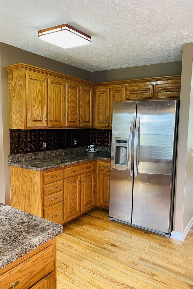 1144 Indian Springs Cir, Manchester, TN 37355 - photo 5