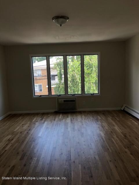 Living area main unit photo 1