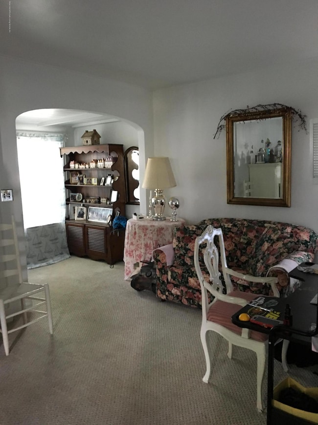 150 Bidwell Ave, Staten Island, NY 10314 - photo 2