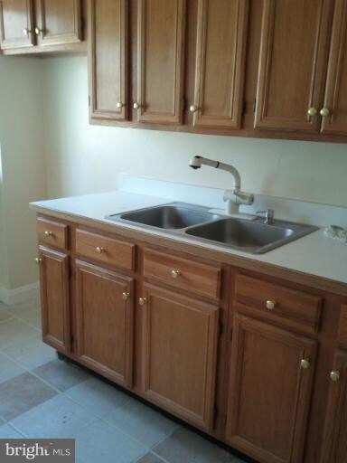 4442 Cedar Garden Rd, Baltimore, MD 21229 - photo 4