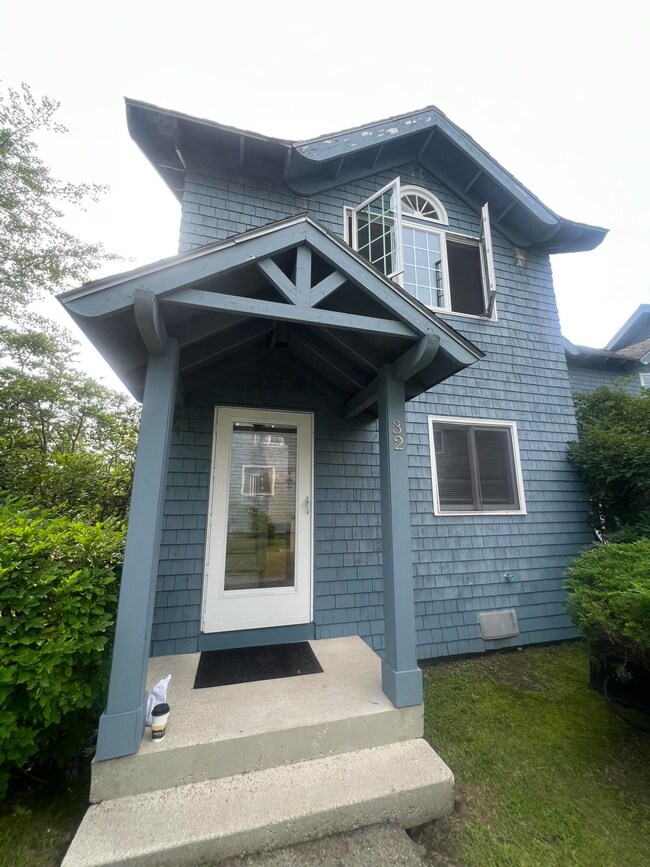 129 Portland Ave unit 32, Old Orchard Beach, ME 04064 - photo 2