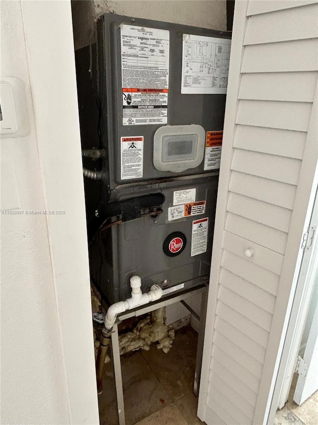 953 SW 10th St unit 11, Miami, FL 33130 - photo 6